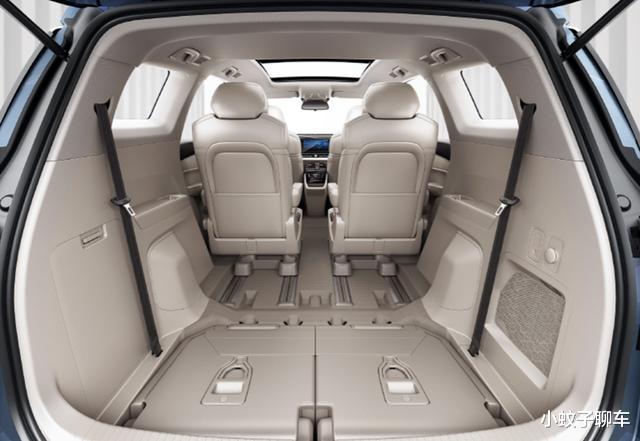 五菱|五菱凯捷顶配才11万多，配置堆成山，家用过于奢侈