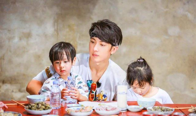 『吴尊』数次隐瞒婚姻、曾称9年未碰异性，吴尊晒结婚证引发谎言连环穿帮