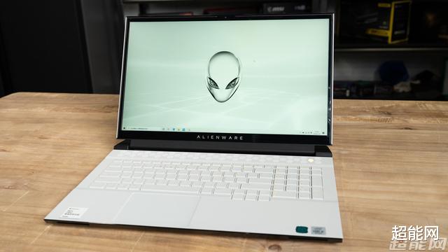 alienware|ALIENWARE m17 2020版评测：游戏本中的旗舰标杆