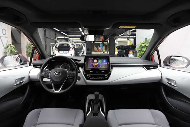 丰田雷凌:丰田又成功了!它比卡罗拉漂亮十倍,满油1000+km,带10气囊