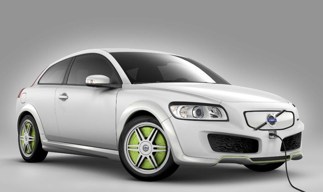 「购置税」为刺激汽车销量，专家建议购置税减半，网友：我缺那几千块吗？