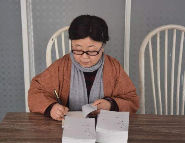 【湖北大学】湖北大学教授梁艳萍发表不当言论被扒,教育究竟哪里出了问题?