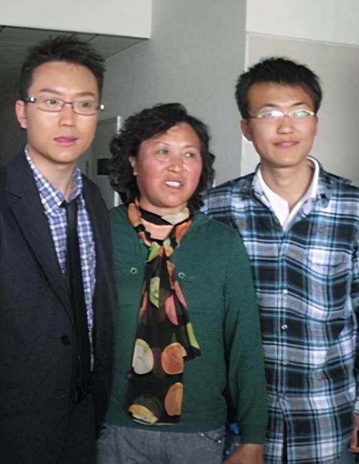 李玉刚|被春晚拒绝过6次，曾想不开自杀，如今成一级演员，享国家津贴