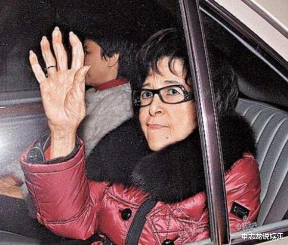 「赌王」赌王99岁亲姐何婉鸿: 守寡43年后, 与赌王四太有一场\隐形的交易\?