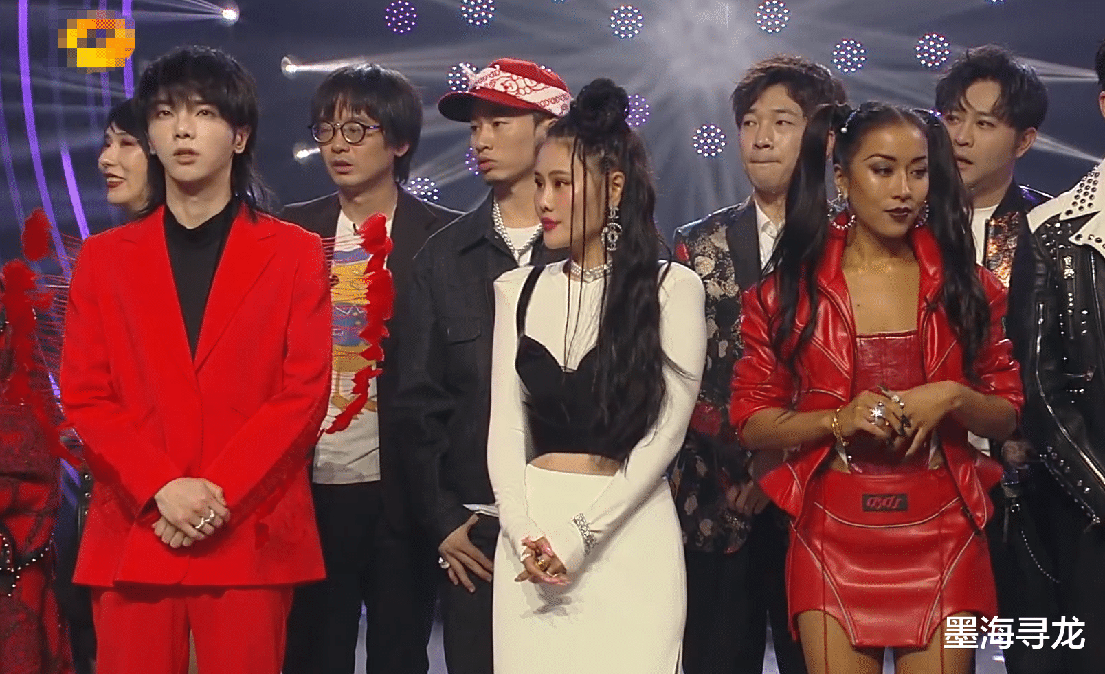 华晨宇▲《歌手》收官，华晨宇喜提赛制冠军，周深却在单曲播放量方面夺冠