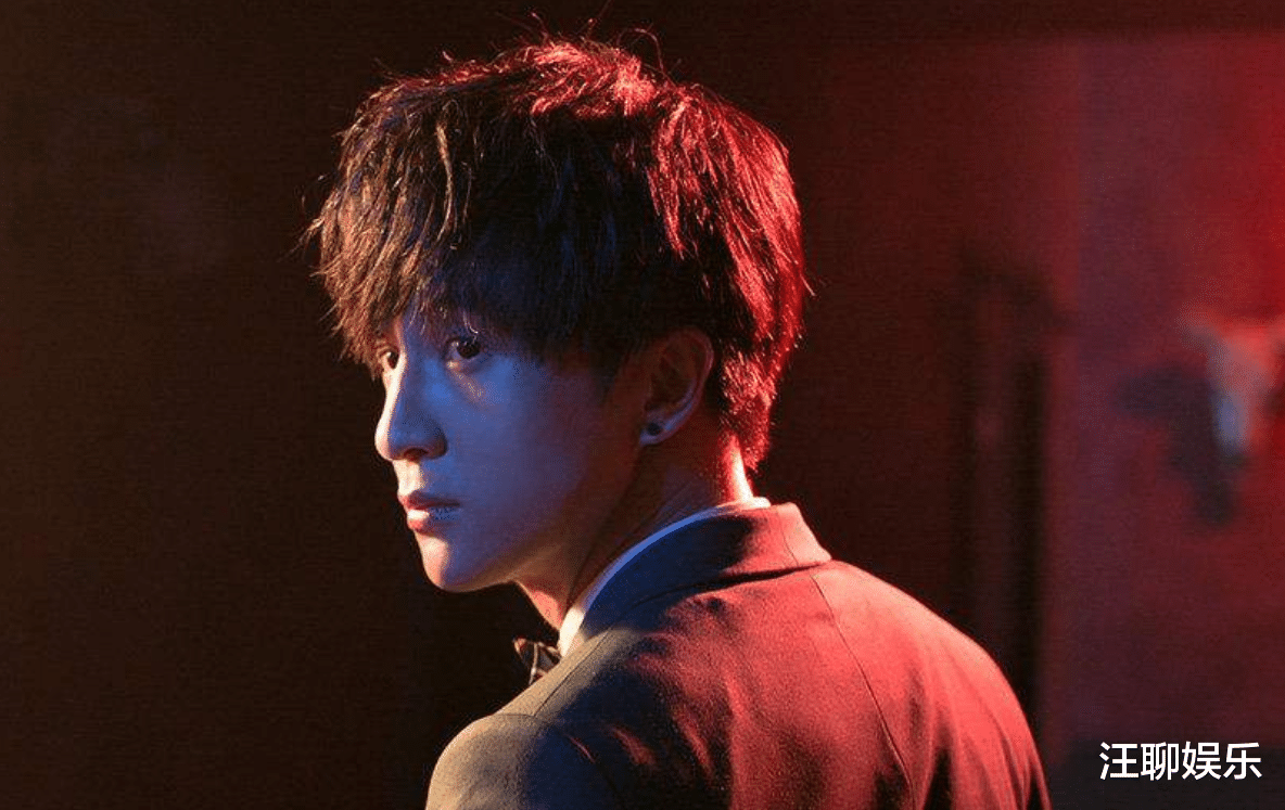 华晨宇|华语男歌手热度榜,华晨宇再次“跌落神坛”,周深空降榜单前十