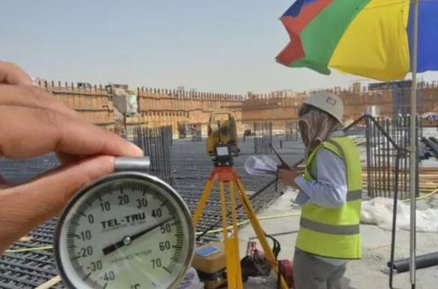 汽车|汽车都被融化！美国多地现51℃高温，地球或成火球？连北极都38℃了！