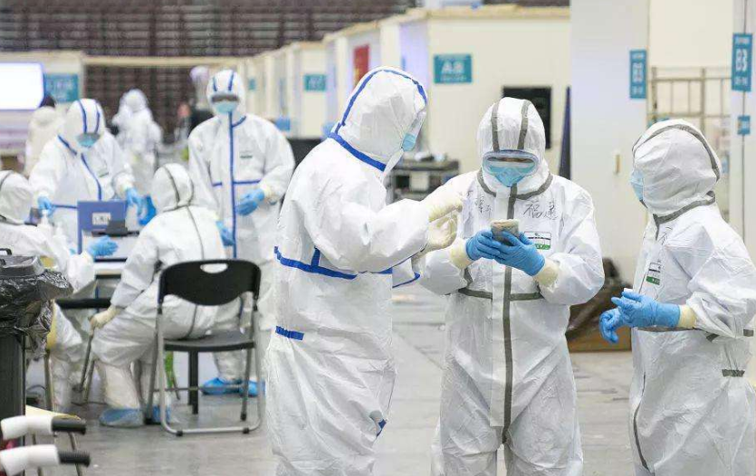 特朗普|中方8天4665亿！美500家企业破产，重压之下，特朗普准备摊牌了