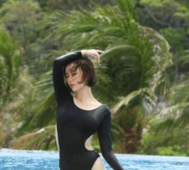 李一桐|她被称为“捧不红”女明星，5年演了15部女主角，网友：这就是命！