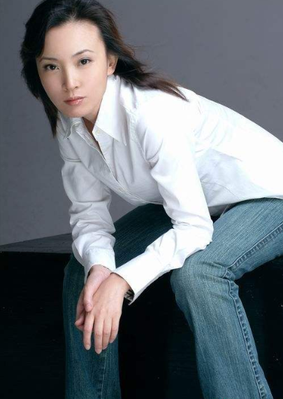 孙红雷|她是张嘉译的前妻，离婚后又爱上孙红雷，今42岁美得不像话！