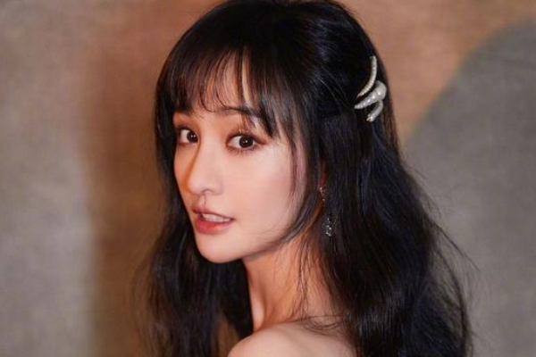 王丽坤|王智被淘汰时，王丽坤随口的一句话，点破娱乐圈交友规则