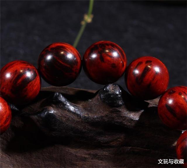 小叶紫檀|小叶紫檀中两个误导人的名词，也是红木圈的诡言，你中招么？