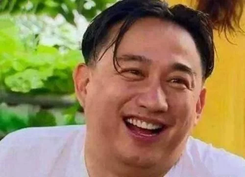 黄磊|黄磊每天坚持5公里长跑，一年后体重不减反增，是作秀还是跑步无用