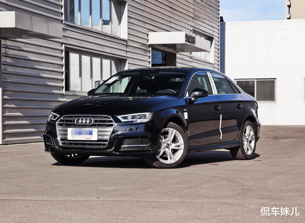豪车|最便宜的奥迪豪车，从19.32万跌至14.88万，车主：可以放弃速腾了
