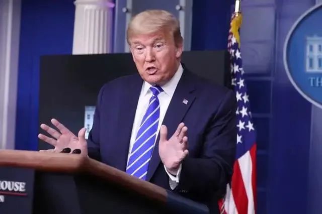 美国：美国病亡超5万 特朗普：用光和热杀死病毒，或往体内注射消毒剂