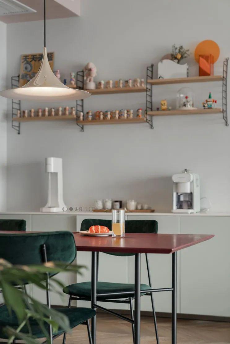 『粉色』浅灰色系遇上现代风，少女和猫都非常满意