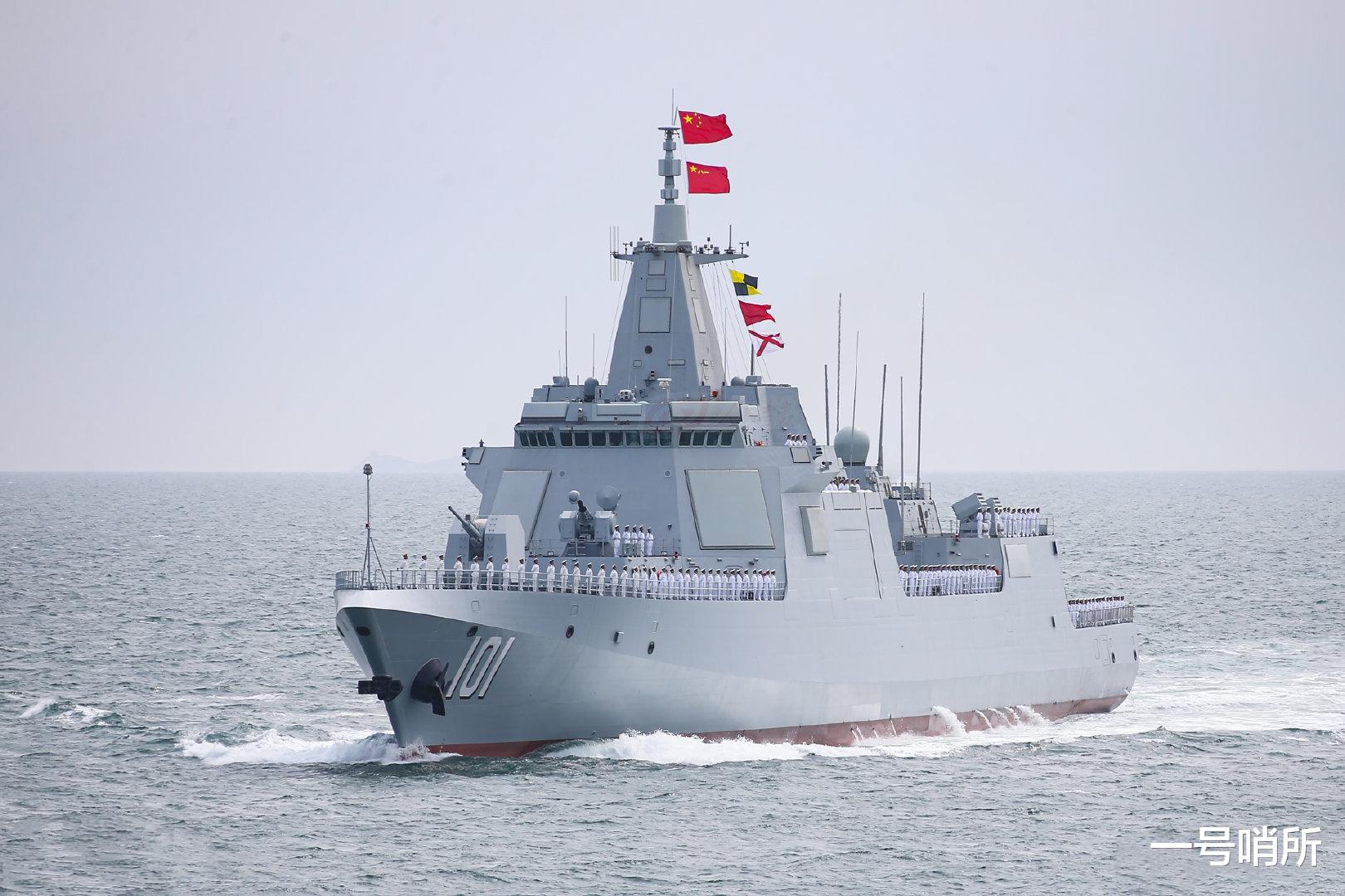 [055型驱逐舰]万吨大驱055或装配电磁炮，外国人称：将可以颠覆未来海战规则