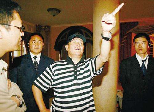 赵本山|张家豪与李宝敏在酒吧发生冲突，俩人较量身手，赵本山出面才解决