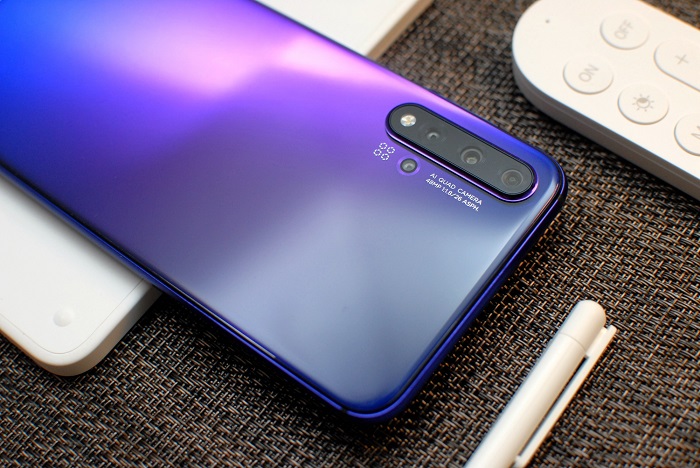 华为nova5▲从3399跌至1819，顶级华为“变身”千元机，256GB+40W快充