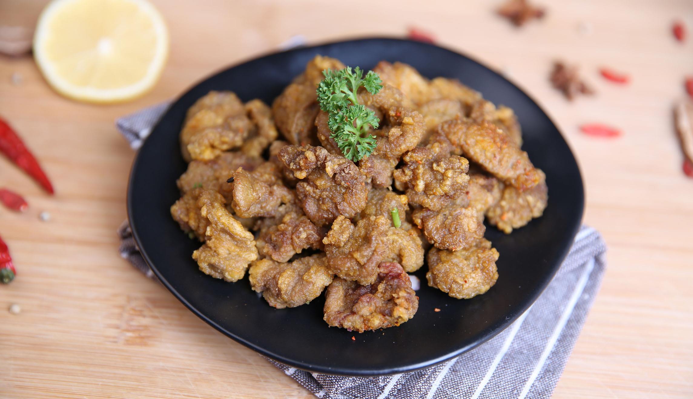 胆固醇|不想血液“粘稠如粥”？4物请撤离餐桌，管住嘴，血管干净不易堵