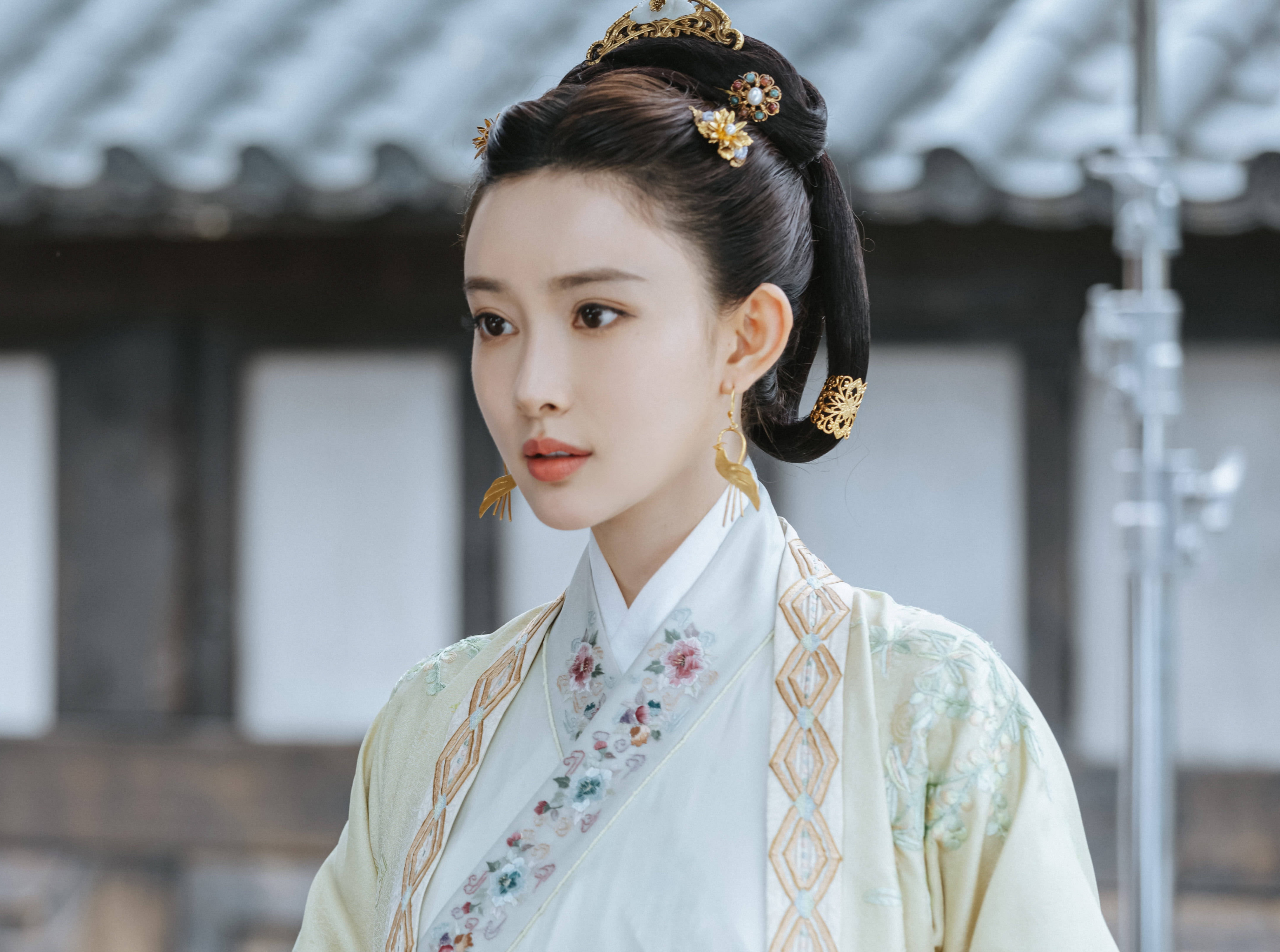 郭敬明|演《陈情令》全程美甲，为了妆容骗袁咏仪！没想到郭敬明能治她