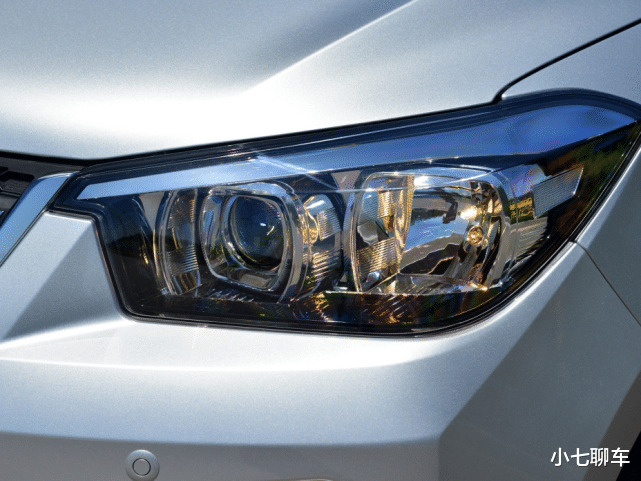 [五菱宏光S]全新款五菱宏光S来了，气场更加强大，搭1.2L四缸引擎，4.28万起