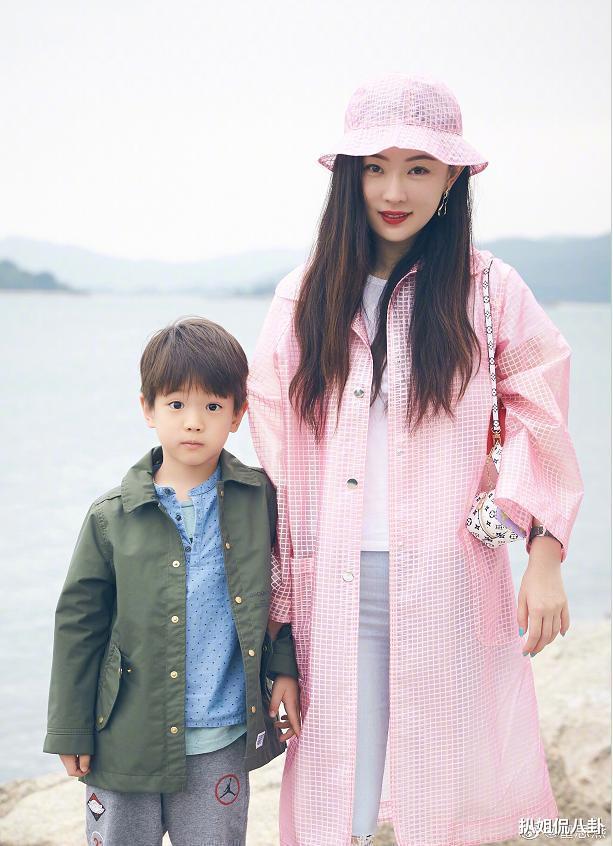杜宇麒|霍思燕二胎女儿是在美国做的代孕,小姑娘和哥哥嗯哼长得一模一样