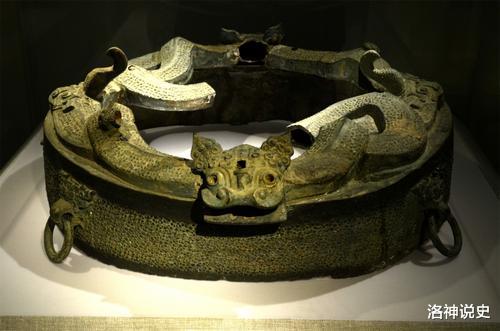 |并不受重视的文物,专家却指着铭文说:就凭这个字,也是国宝