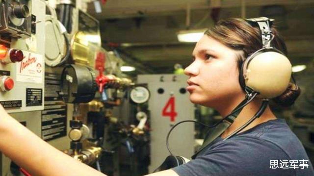 美军|难怪美军航母战斗力强，出海必须携带500名女兵，如今被中国模仿