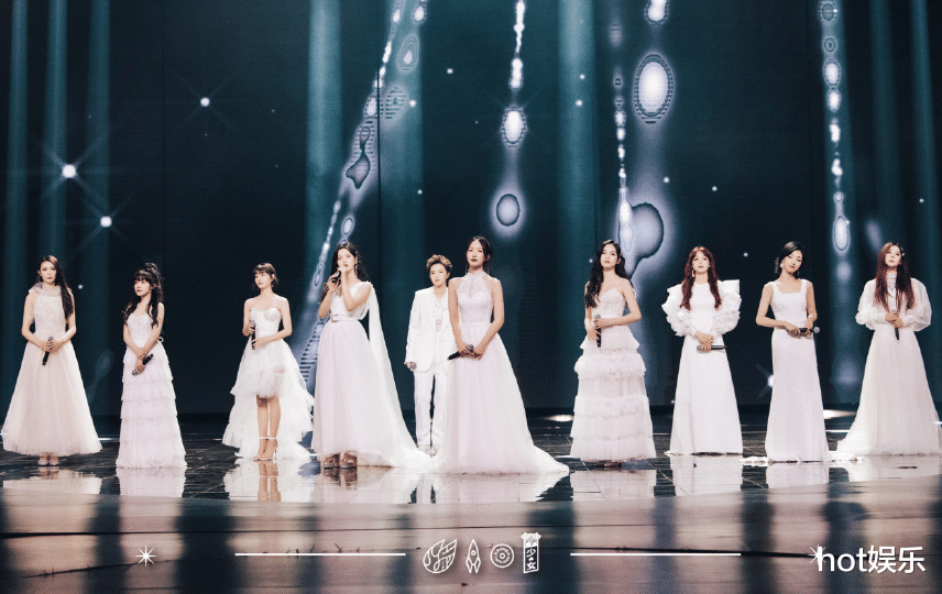 杨超越|火箭少女解散，Sunnee签环球，小七做回小公主，杨超越前途无量