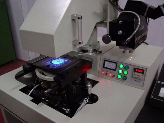 芯片|荷媒：原与中国共赚大钱，然而美国影响下，中国或将垄断芯片行业