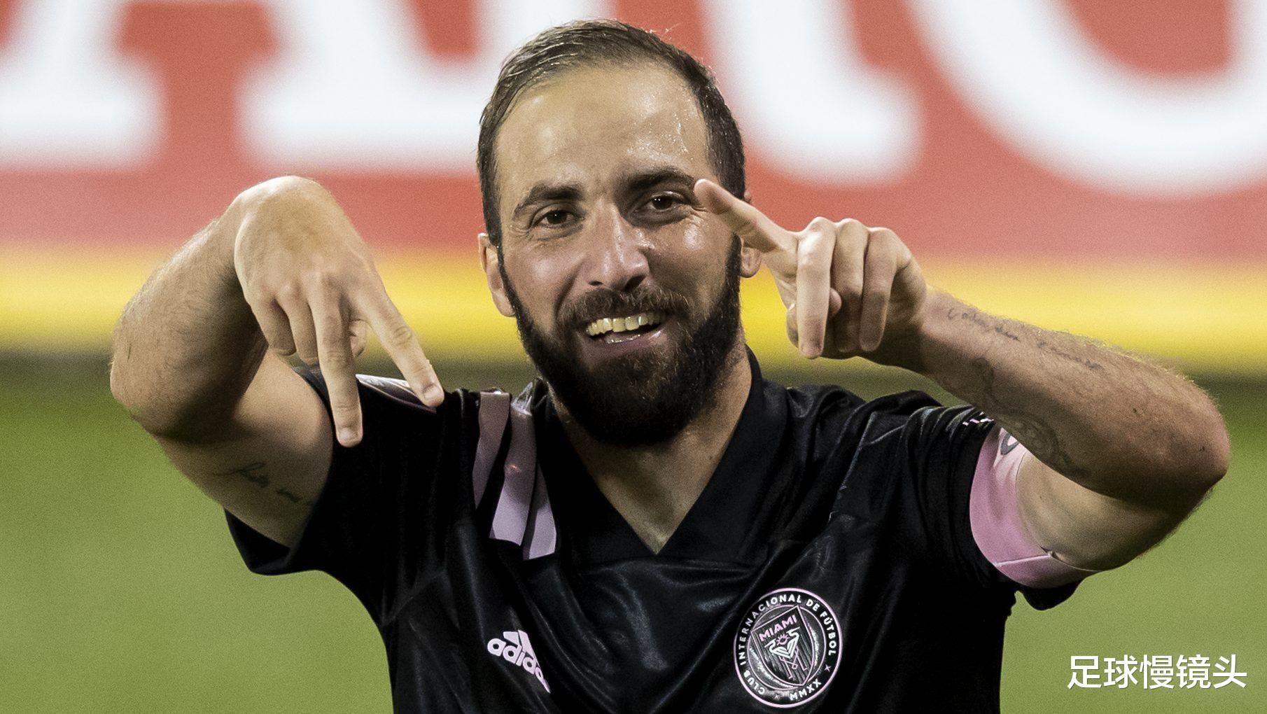 冈萨洛·伊瓜因|2-1！81分钟绝杀！32岁巨星踢疯了，进C罗式任意球，创2大纪录