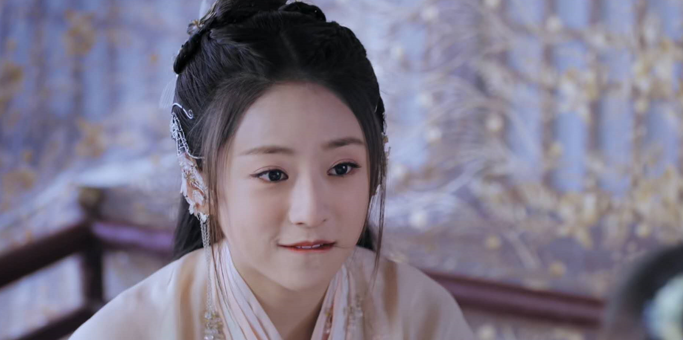 板蓝根|一口气放出两季，却被喷大烂剧，男主被质疑整容脸，演技尬出天际