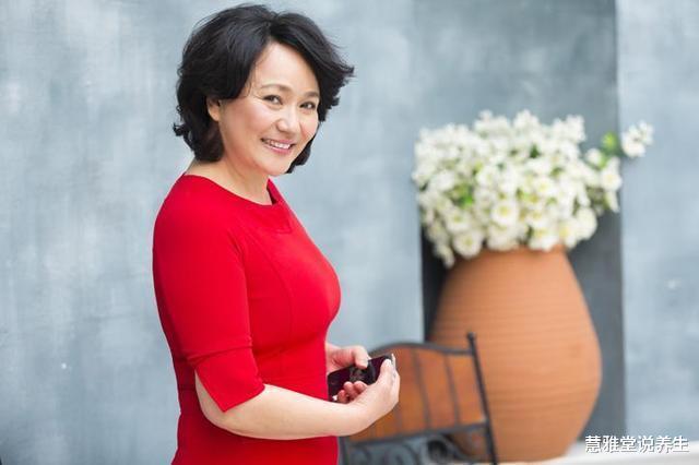 衰老|女人45岁之后,身上3处越“薄”,衰老越慢,更易长寿