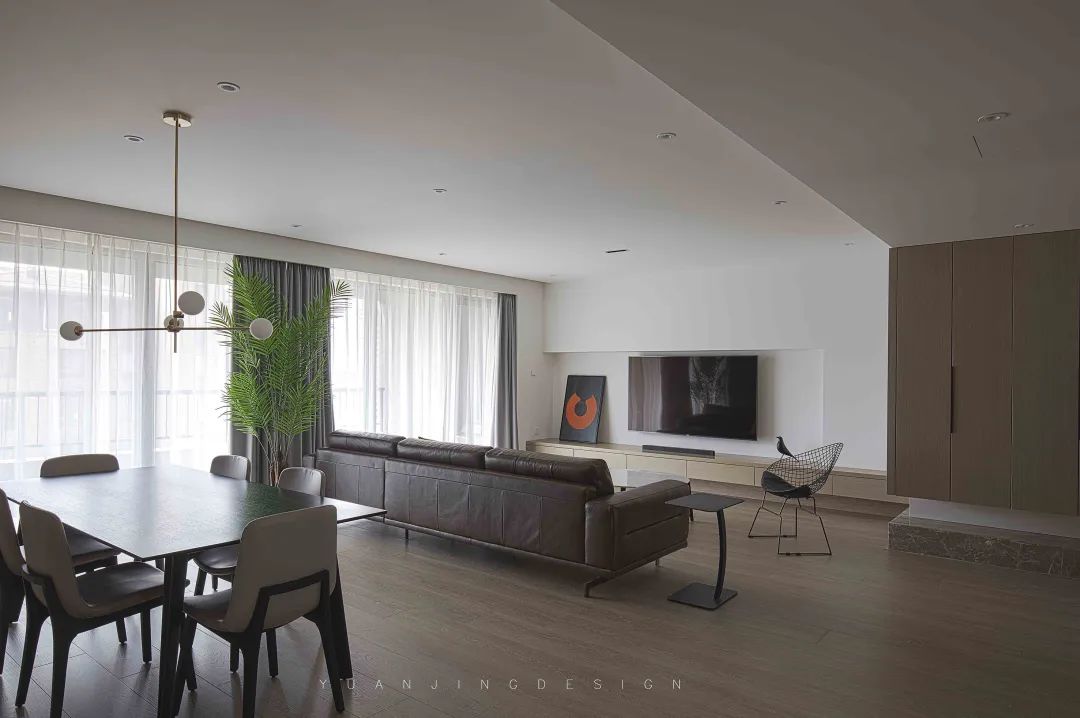 ：200平的大房子，加上开放式的设计，住这样的房子才叫舒服！