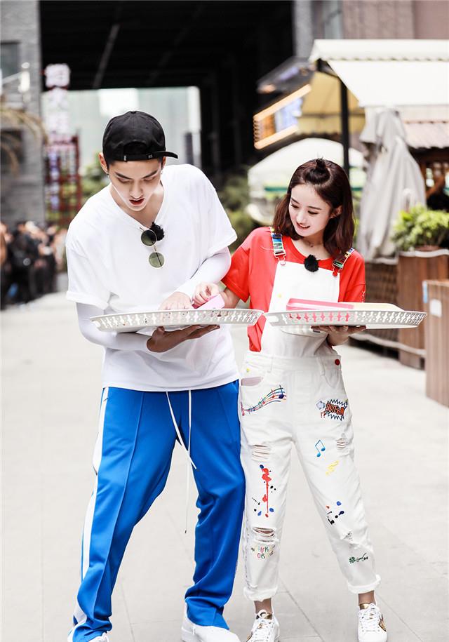 『发型』“苹果头”早就过时了！今年巨乖的“樱桃头”，8成女生都适合！