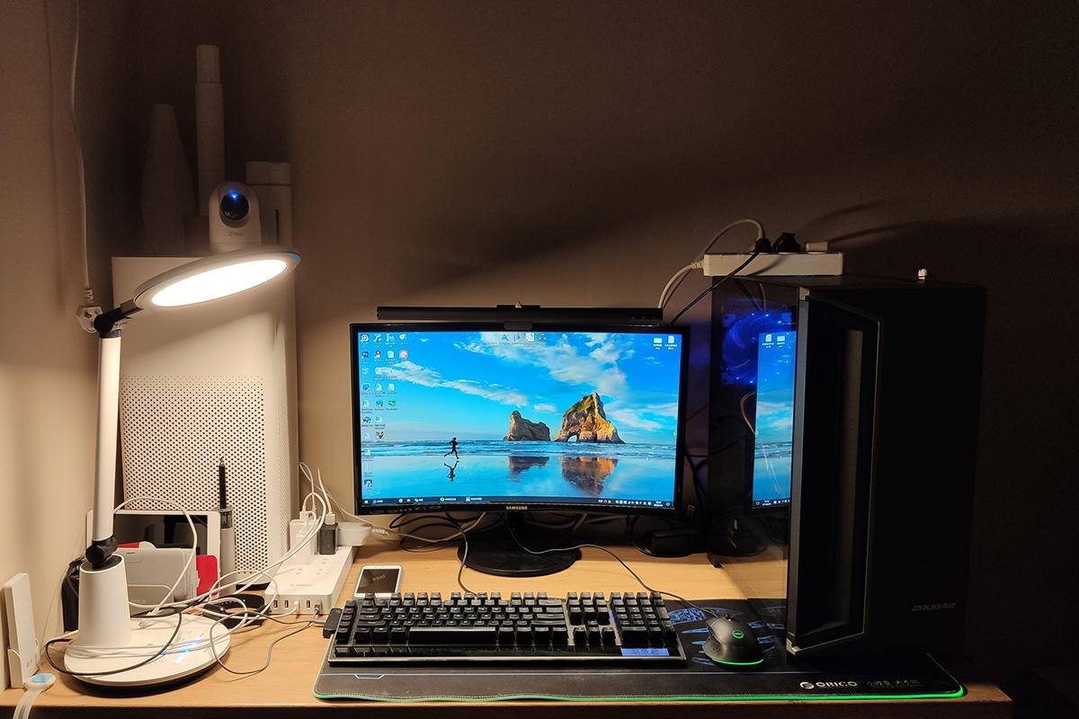 显示器|熬夜加班让眼睛少受累,桌面护眼好物推荐