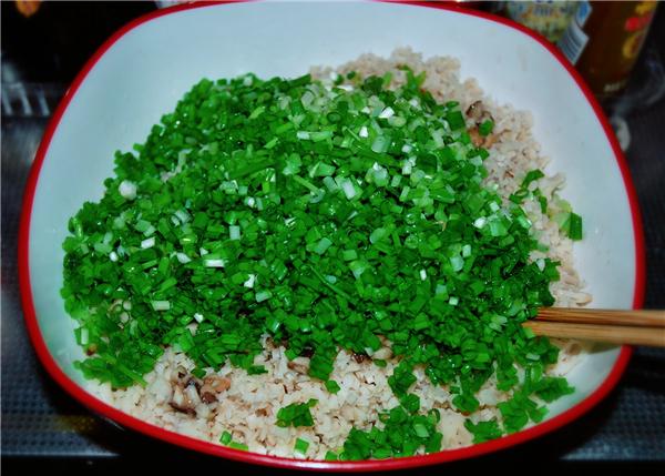 「饺子」我家包饺子有“秘密武器”，拌馅一定要放“它”，不放饺子不香