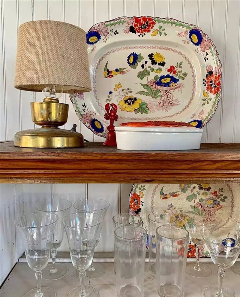 夫妻俩买郊区荒宅,竟用二手货爆改度假屋,朋友来了都不想走!