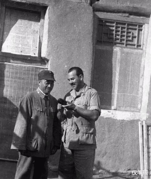 「八路军」一组美国人拍摄的1944年延安，请欣赏共和国元勋们年轻时的风采