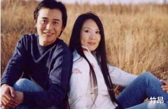 「吴琼」16年前，“黄梅歌王”吴琼嫁给小15岁的老公，而后为何痛苦一生？