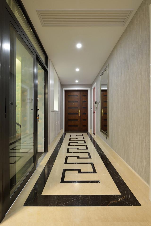 |砸了10万装的新房,不做吊顶省钱还大气,亲戚来了都觉得很赞!