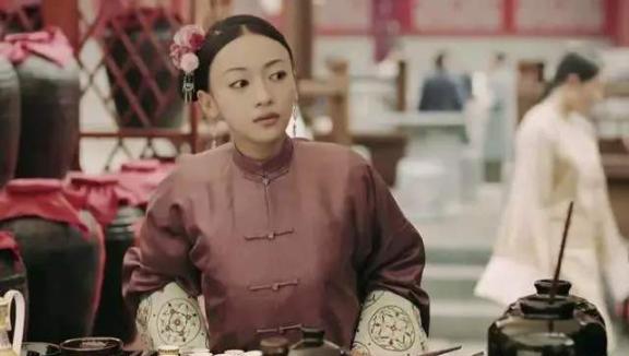 后宫史|皇帝起床要先“洗龙沟”,宫女们纷纷抢着伺候,究竟有什么好处?