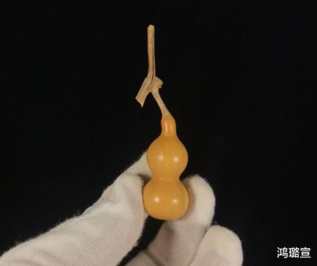 |文玩葫芦“草里金”盘玩并不困难？因为你没注意这点才这么觉得！