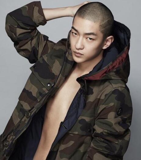 「吴京」被吴京捧红，身价暴涨20倍，转身却把吴京骂上热搜！现在遭换角封杀