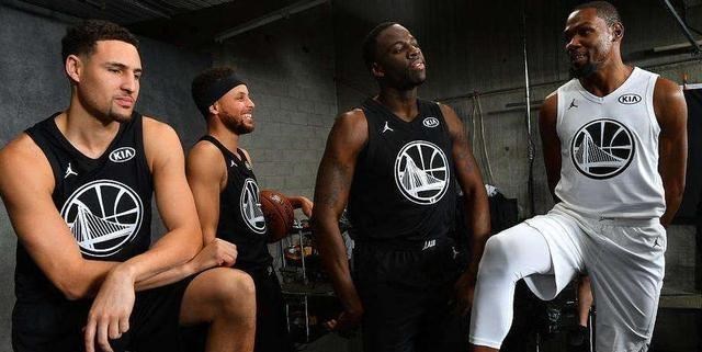 凯尔特人队■一支球队4人同时入选全明星罕见吗？NBA只出现过9次，一队包揽3次