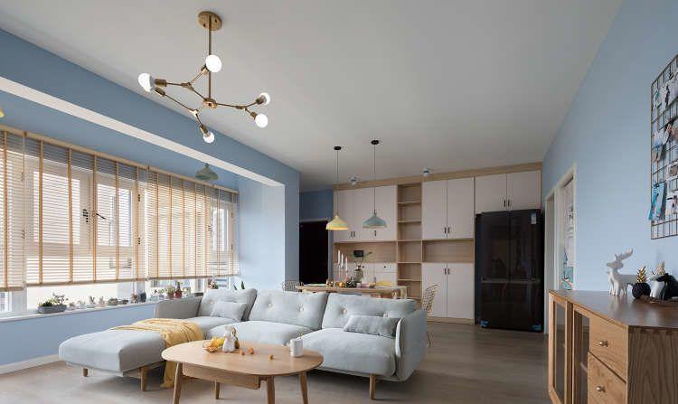 |她家113㎡,一个客厅圈粉无数,全屋都是柜子,阳台太喜欢了