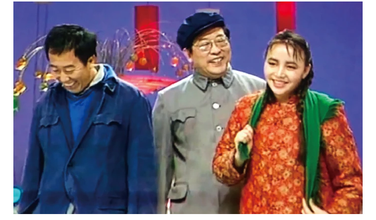 #宋丹丹#1989年宋丹丹首登春晚,英达父亲为何评价为“拿肉麻当有趣”