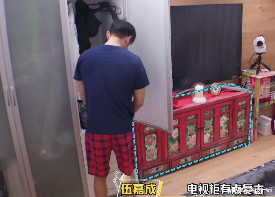 「李晨」没有9亿四合院，李晨住北京千万复式豪宅照样壕，就是装修乱了点