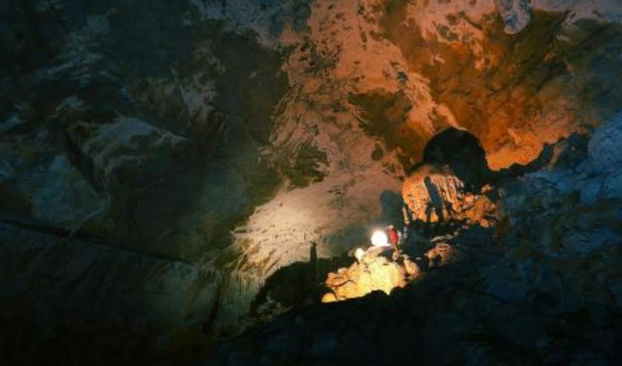 「灭顶之灾」600公里长的隧道尽头发现玛雅人，他们差一点成了地心世界居民